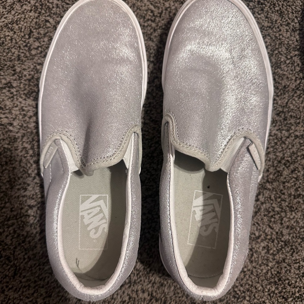 Women’s 7 (men’s 5.5)